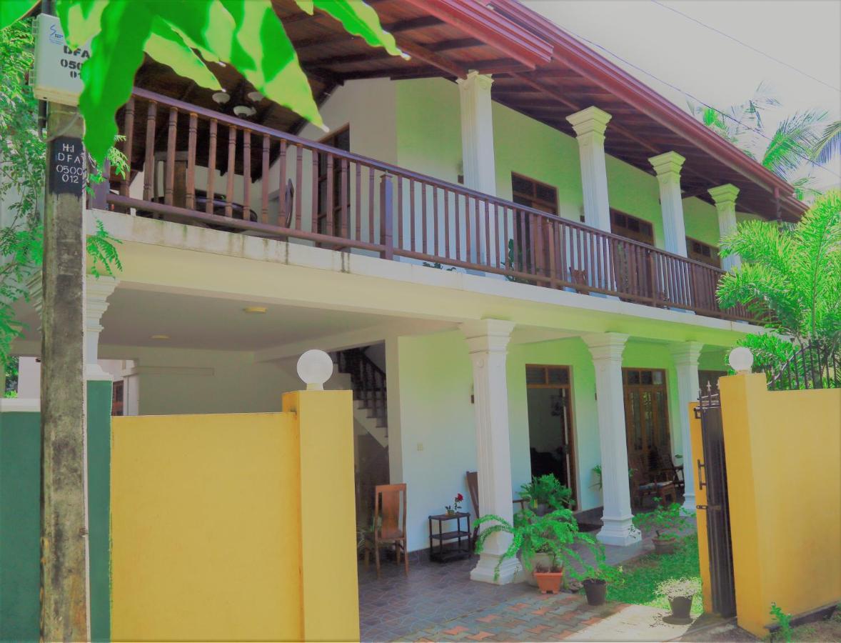Residence Chanty Hikkaduwa Luaran gambar