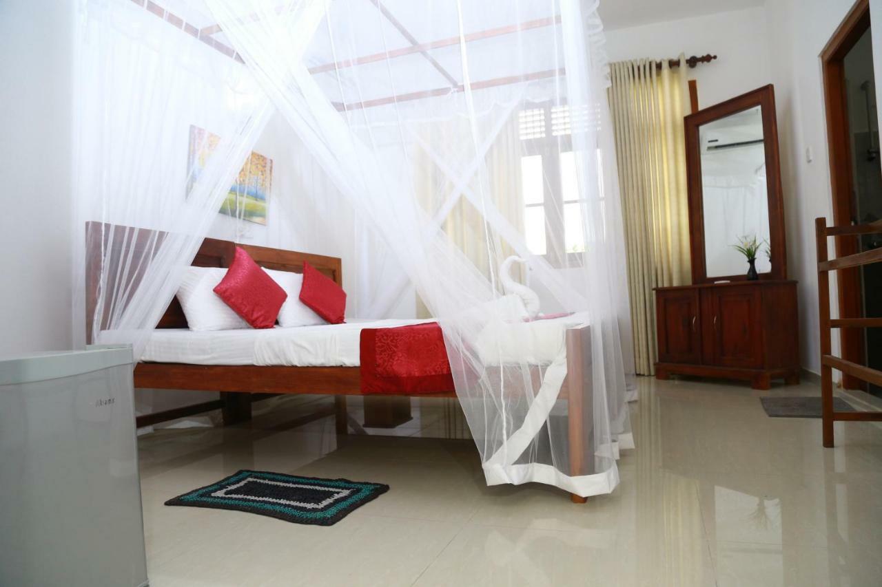 Residence Chanty Hikkaduwa Luaran gambar