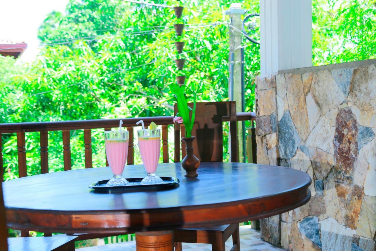 Residence Chanty Hikkaduwa Luaran gambar