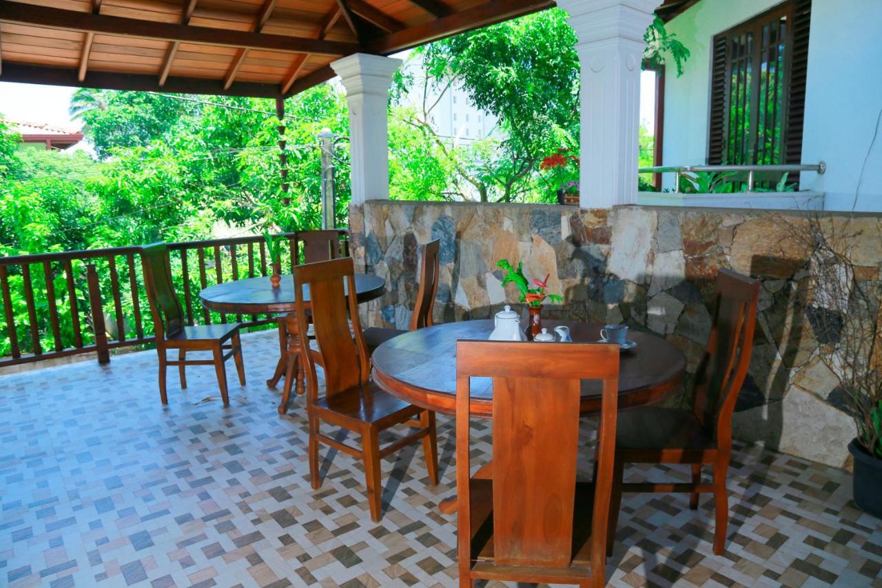Residence Chanty Hikkaduwa Luaran gambar