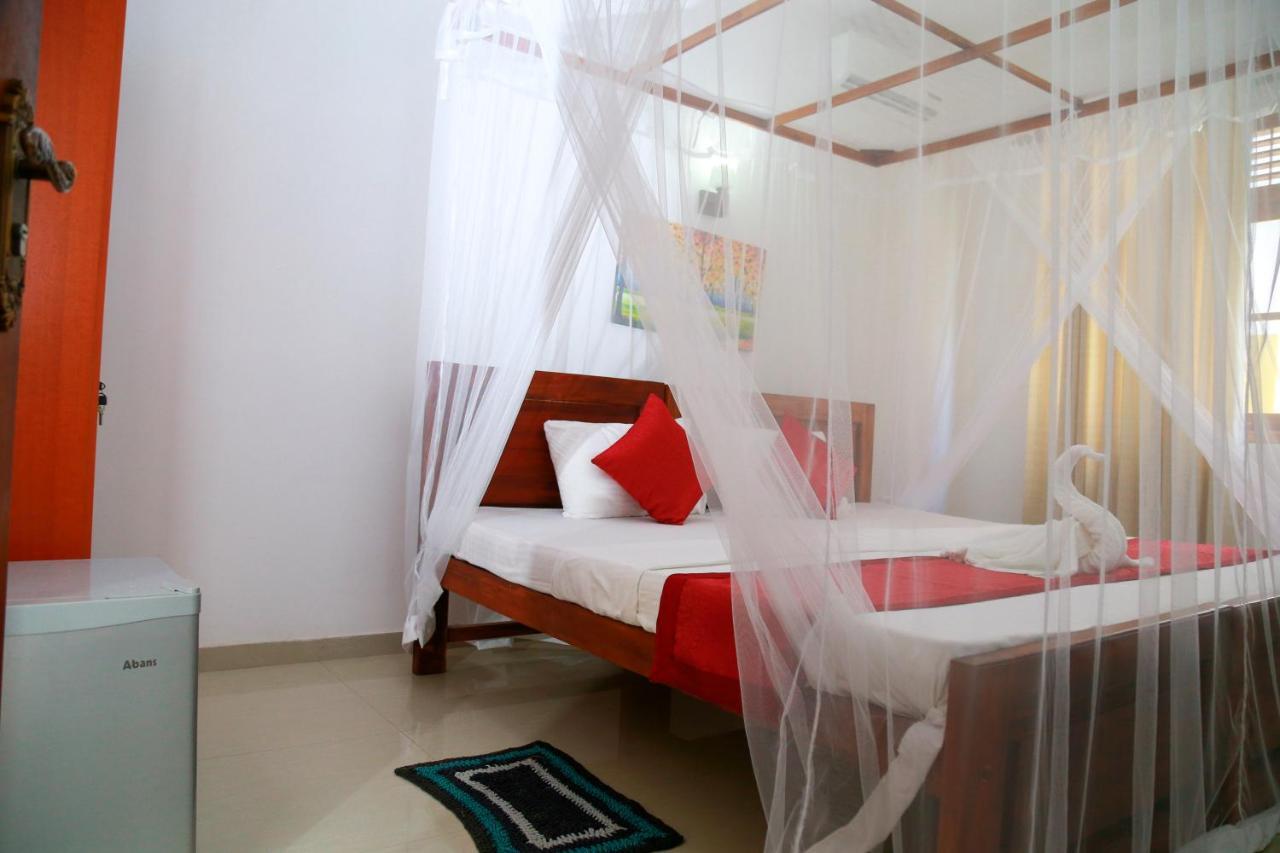 Residence Chanty Hikkaduwa Luaran gambar